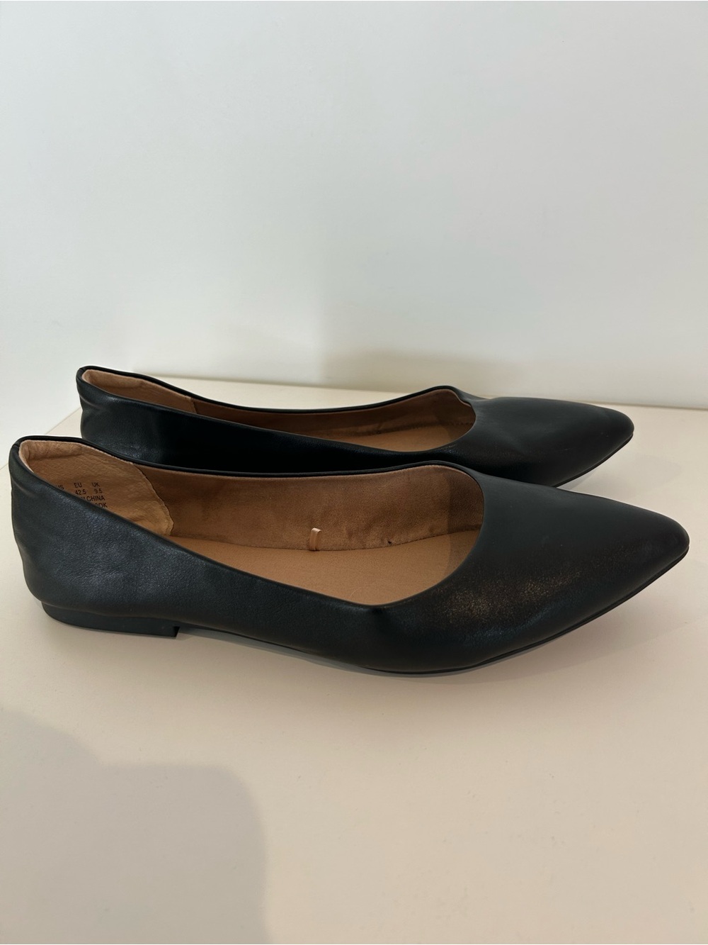 Black Pointed Toe Ballet Flats Size 11.5 Faux Leather Slip On Work Office Shoes